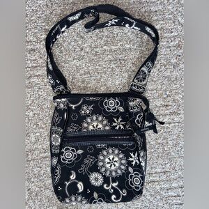 Thirty -One Onyx Medallion Black Crossover Bag